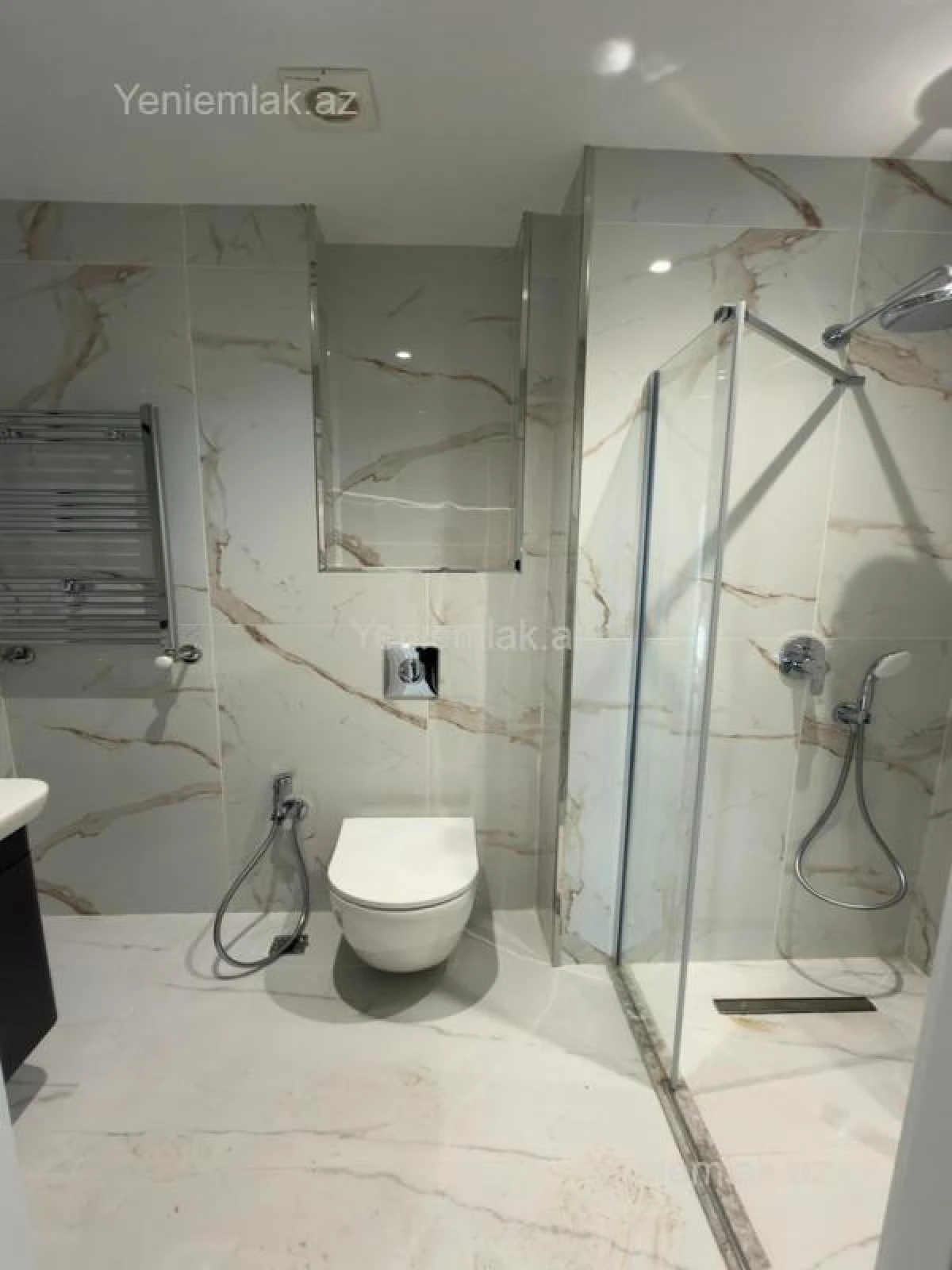 Satılır 2 otaqlı yeni tikili 63 m²