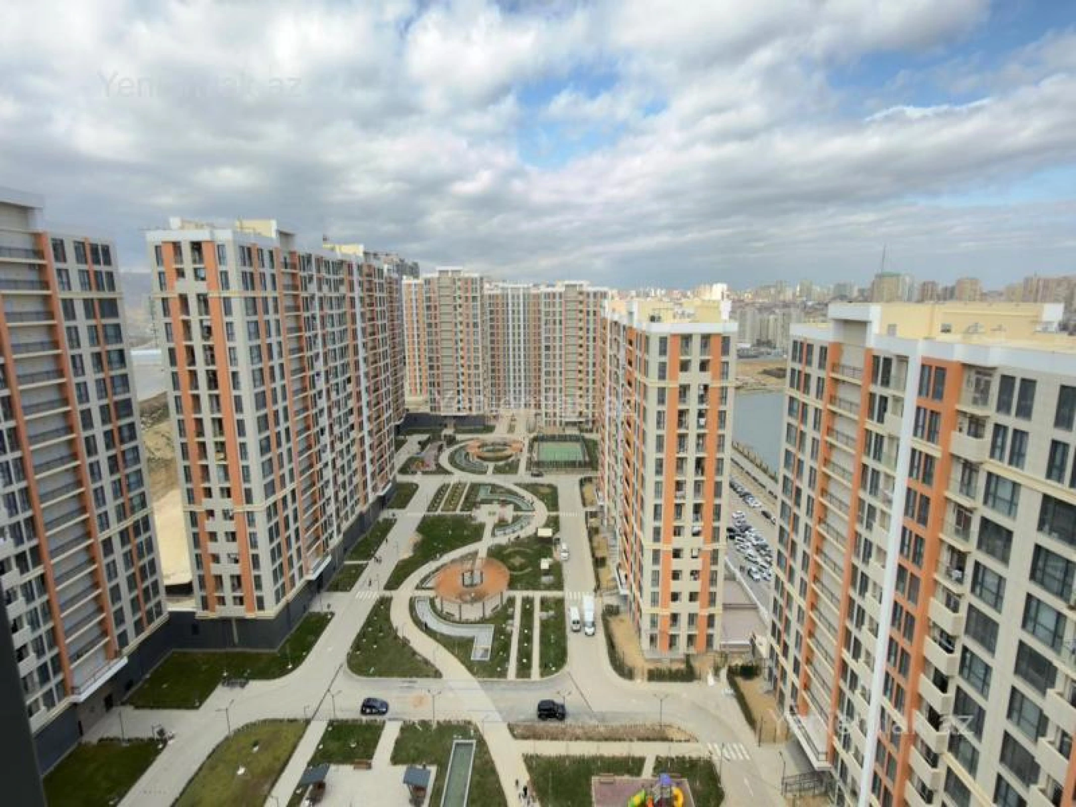 Satılır 2 otaqlı yeni tikili 63 m²