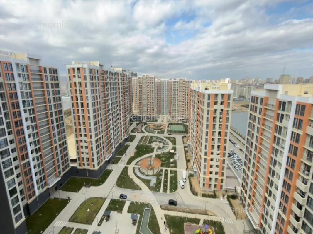 Satılır 2 otaqlı yeni tikili 63 m²