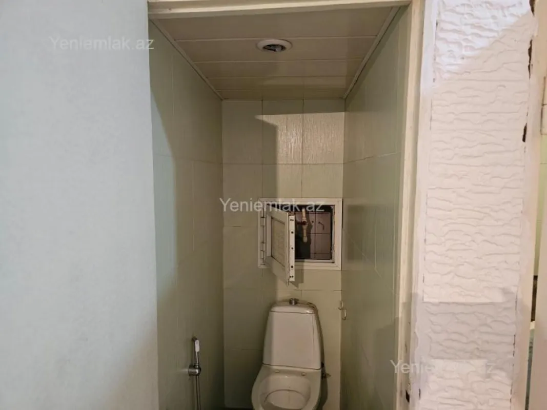 Satılır 3 otaqlı köhnə tikili 75 m²