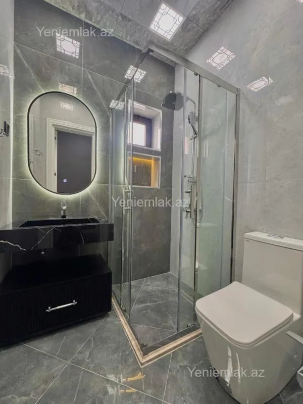 Satılır 5 otaqlı həyət evi 220 m²