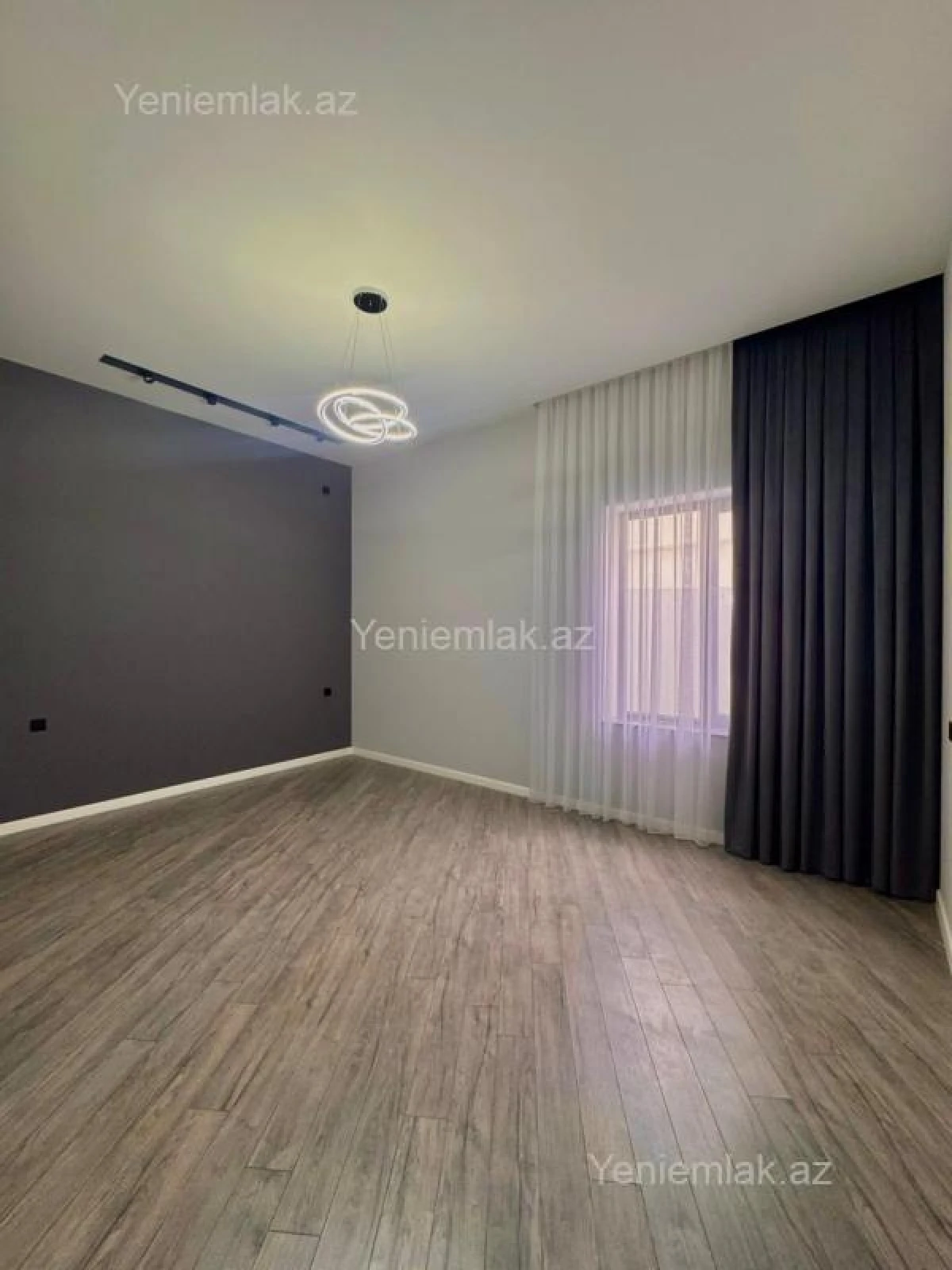 Satılır 5 otaqlı həyət evi 220 m²