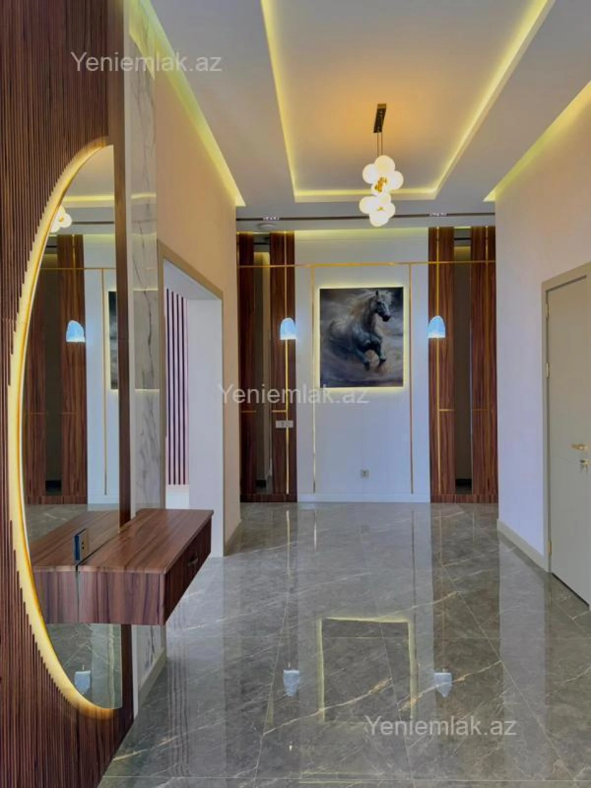 Satılır 5 otaqlı həyət evi 220 m²