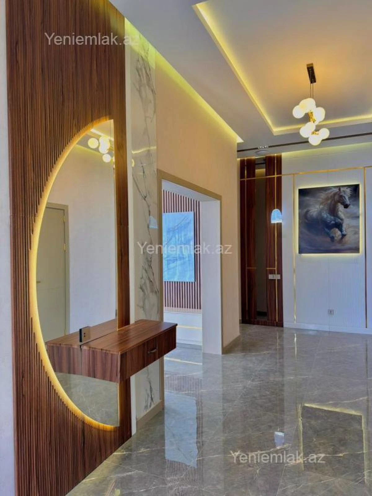 Satılır 5 otaqlı həyət evi 220 m²