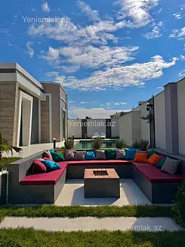 Satılır 5 otaqlı həyət evi 220 m²