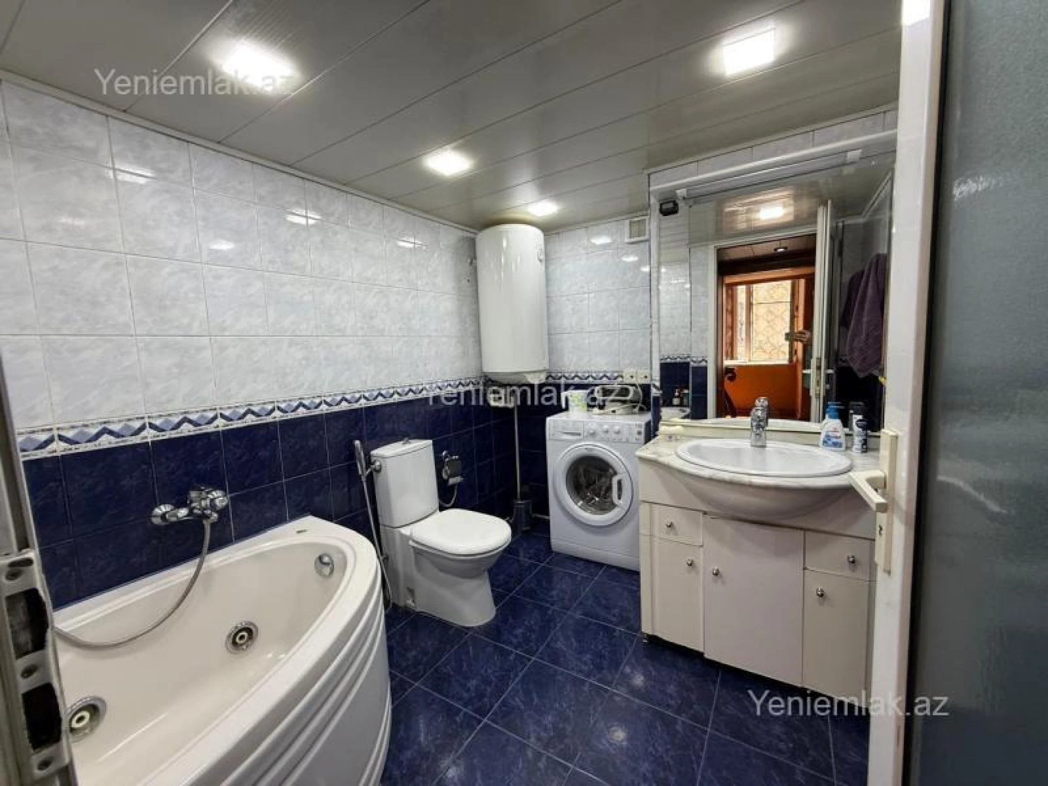 Satılır 4 otaqlı köhnə tikili 125 m²