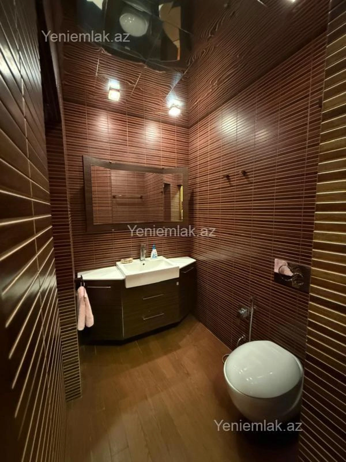 Satılır 4 otaqlı köhnə tikili 125 m²