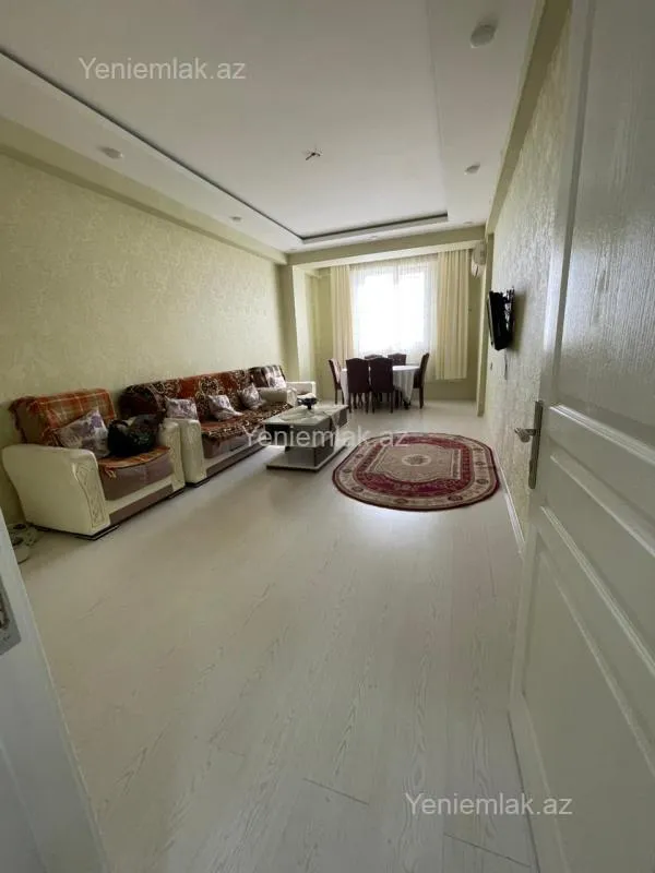 Satılır 2 otaqlı yeni tikili 75 m²