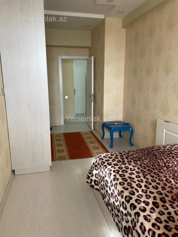 Satılır 2 otaqlı yeni tikili 75 m²