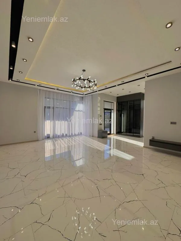 Satılır 4 otaqlı həyət evi 160 m²