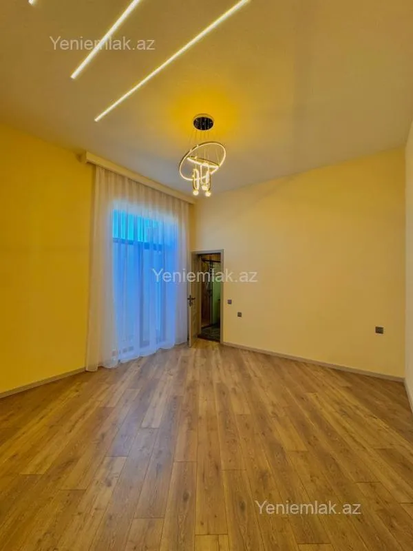 Satılır 4 otaqlı həyət evi 160 m²