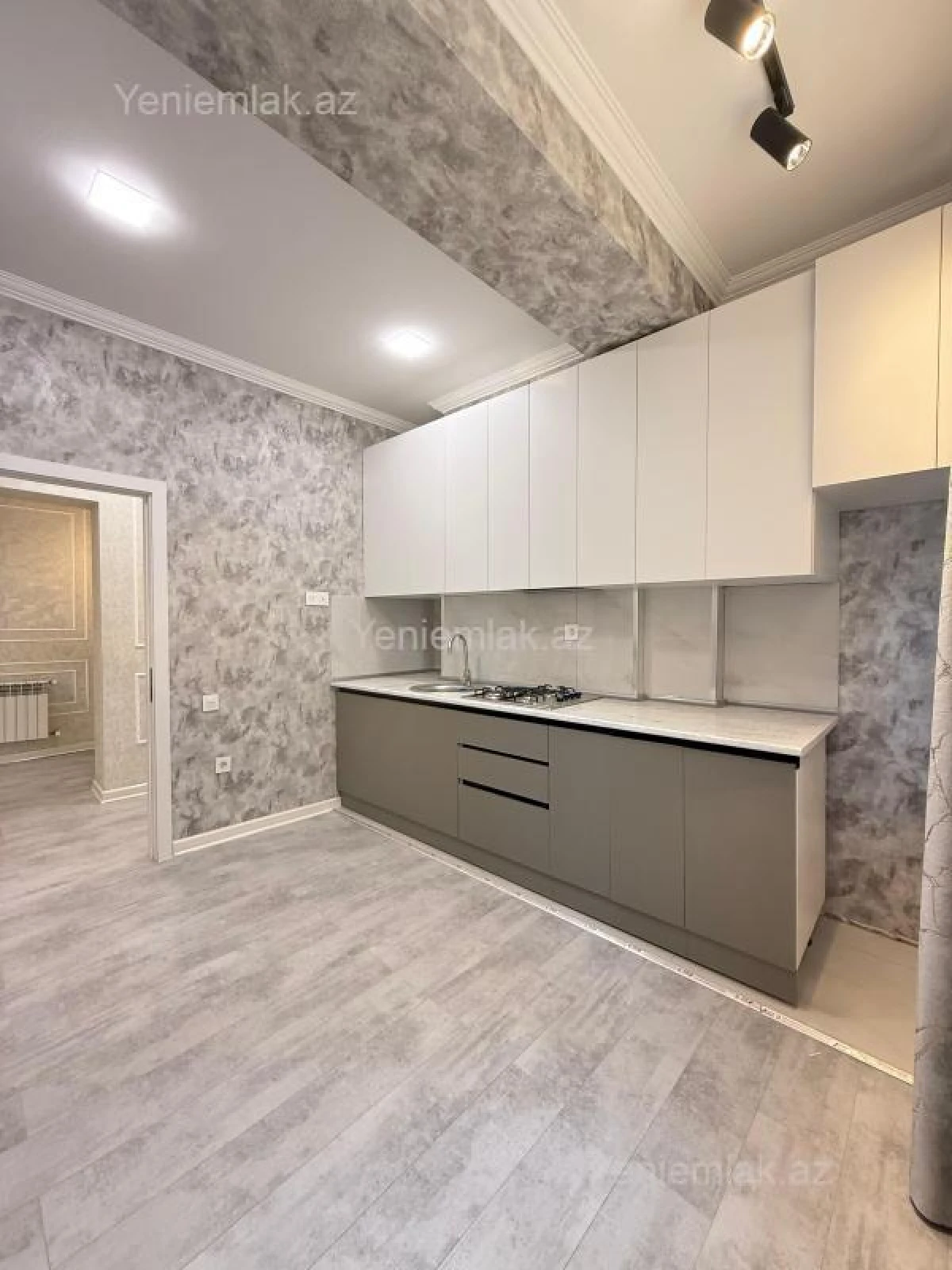 Satılır 2 otaqlı yeni tikili 75.6 m²