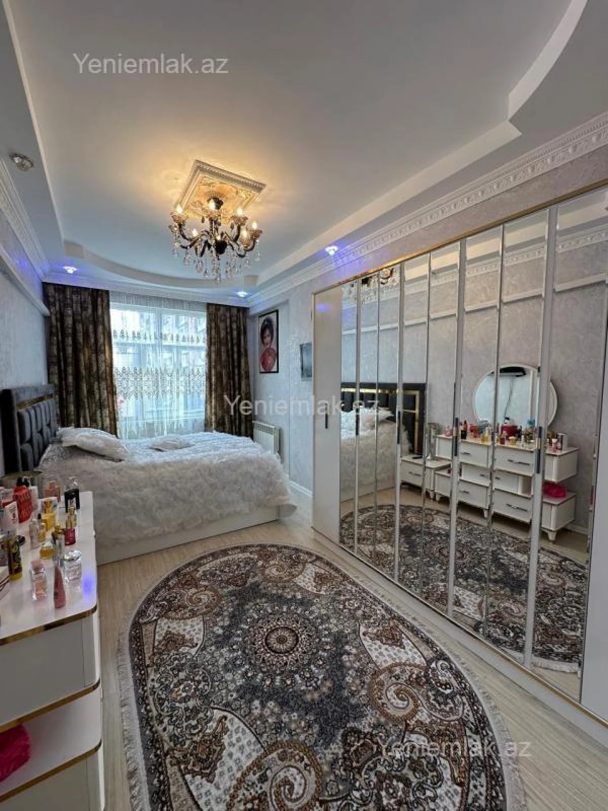 Satılır 3 otaqlı yeni tikili 140 m²