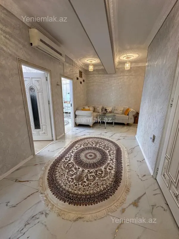 Satılır 3 otaqlı yeni tikili 140 m²