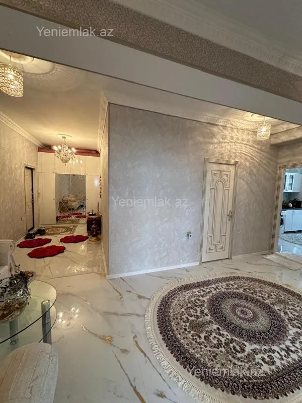 Satılır 3 otaqlı yeni tikili 140 m²