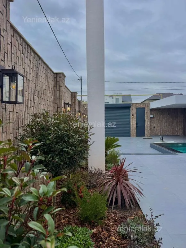 Satılır 4 otaqlı həyət evi 200 m²