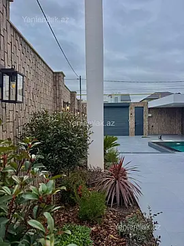 Satılır 4 otaqlı həyət evi 200 m²
