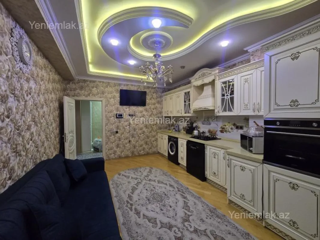 Satılır 4 otaqlı yeni tikili 131 m²