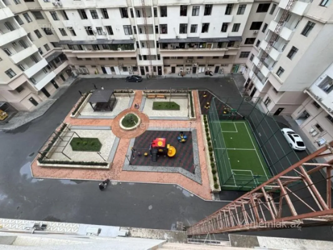 Satılır 3 otaqlı yeni tikili 145 m²