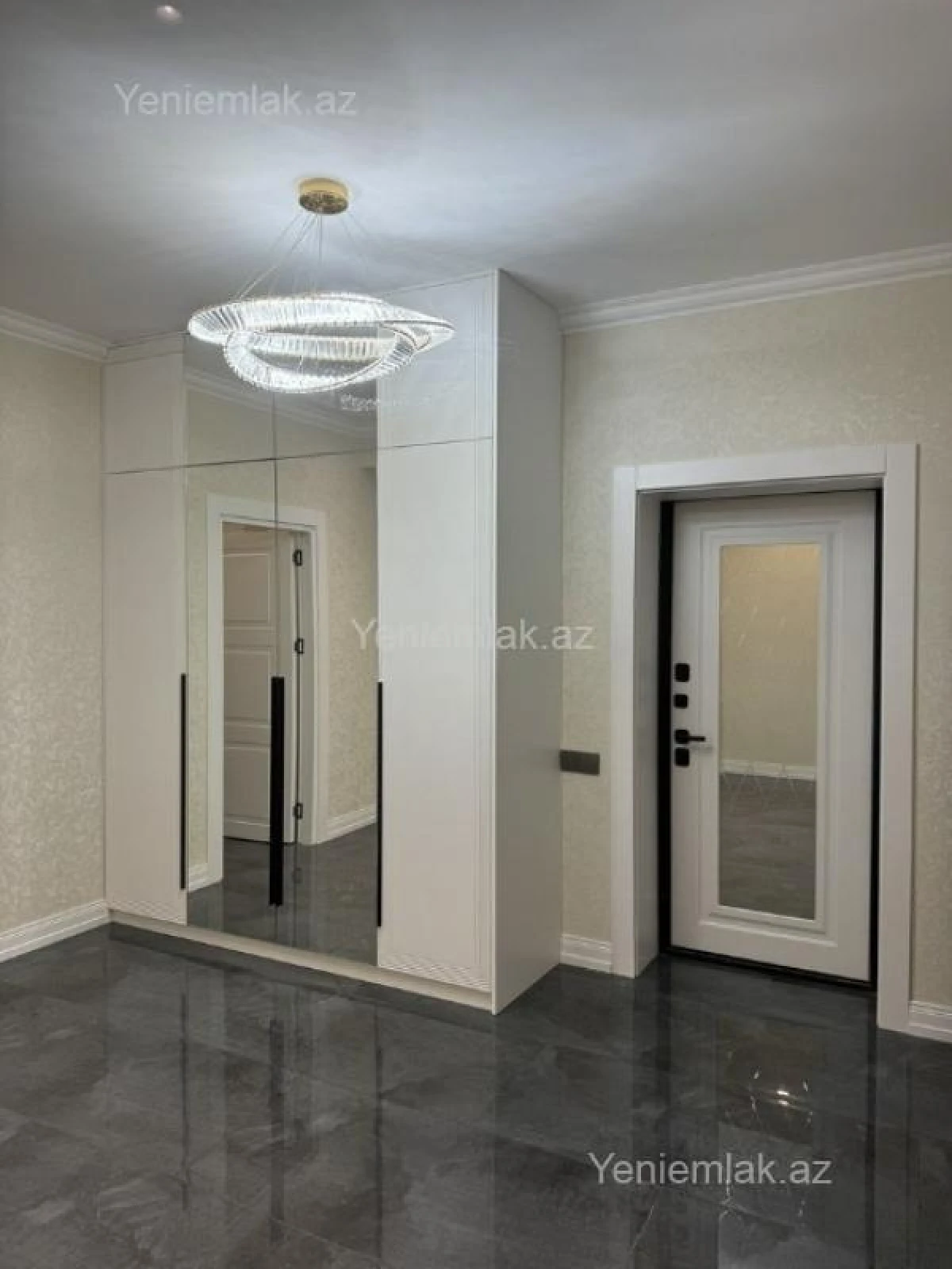 Satılır 3 otaqlı yeni tikili 145 m²