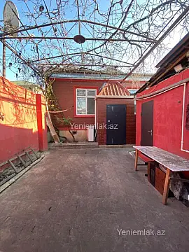 Satılır 4 otaqlı həyət evi 100 m²