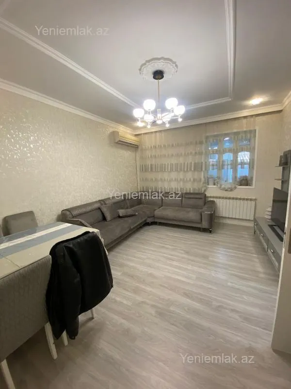 Satılır 4 otaqlı həyət evi 100 m²