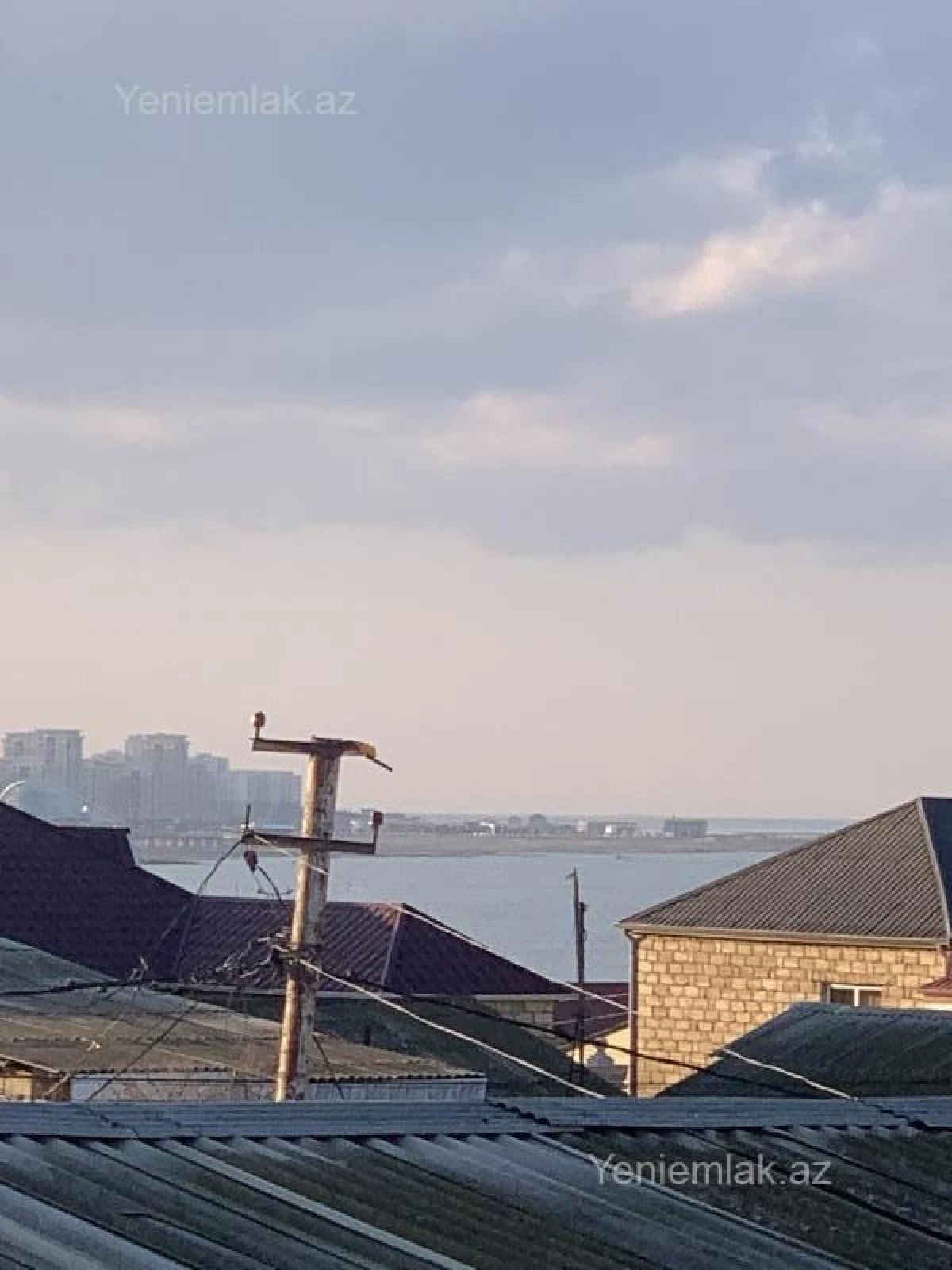 Satılır 5 otaqlı həyət evi 170 m²