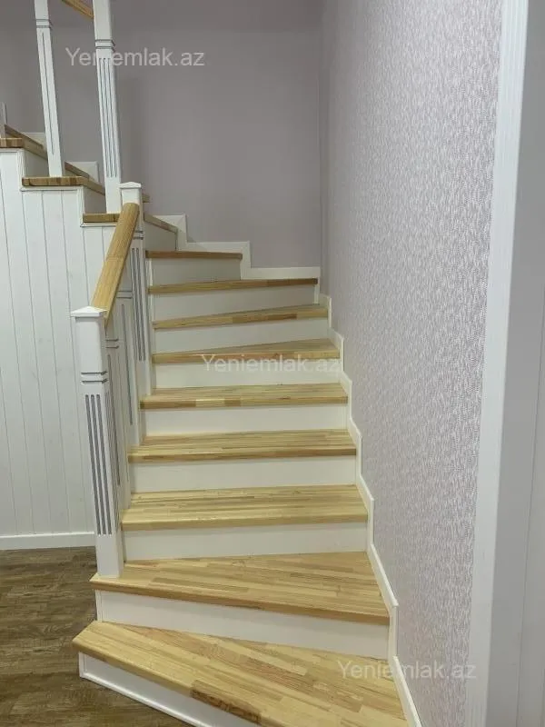 Satılır 5 otaqlı həyət evi 170 m²