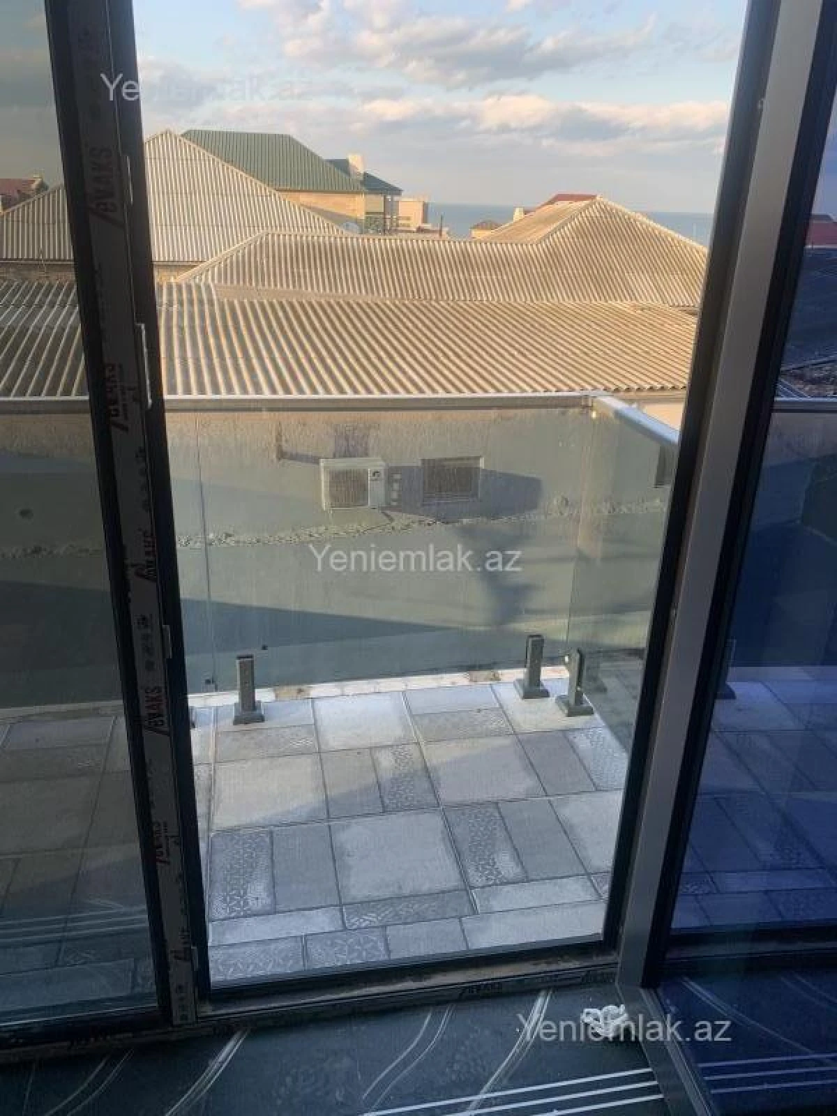 Satılır 5 otaqlı həyət evi 170 m²