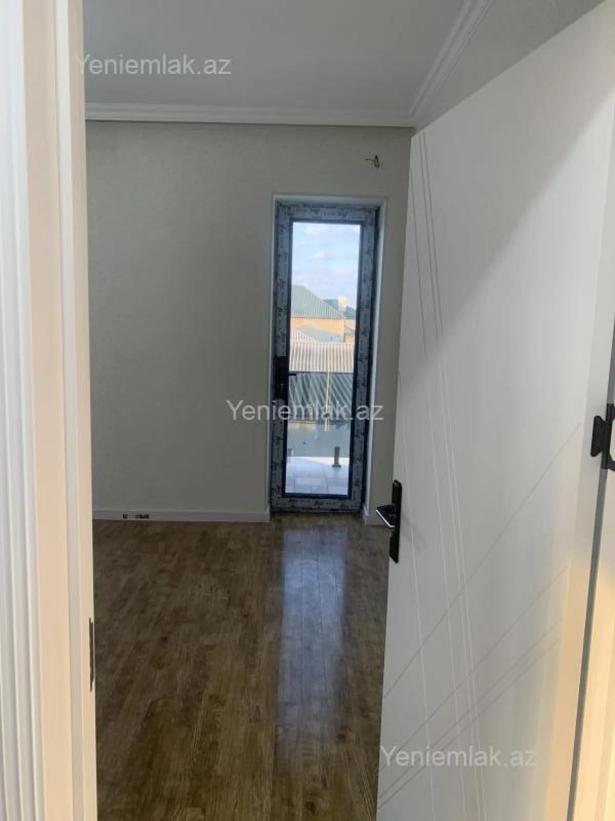 Satılır 5 otaqlı həyət evi 170 m²