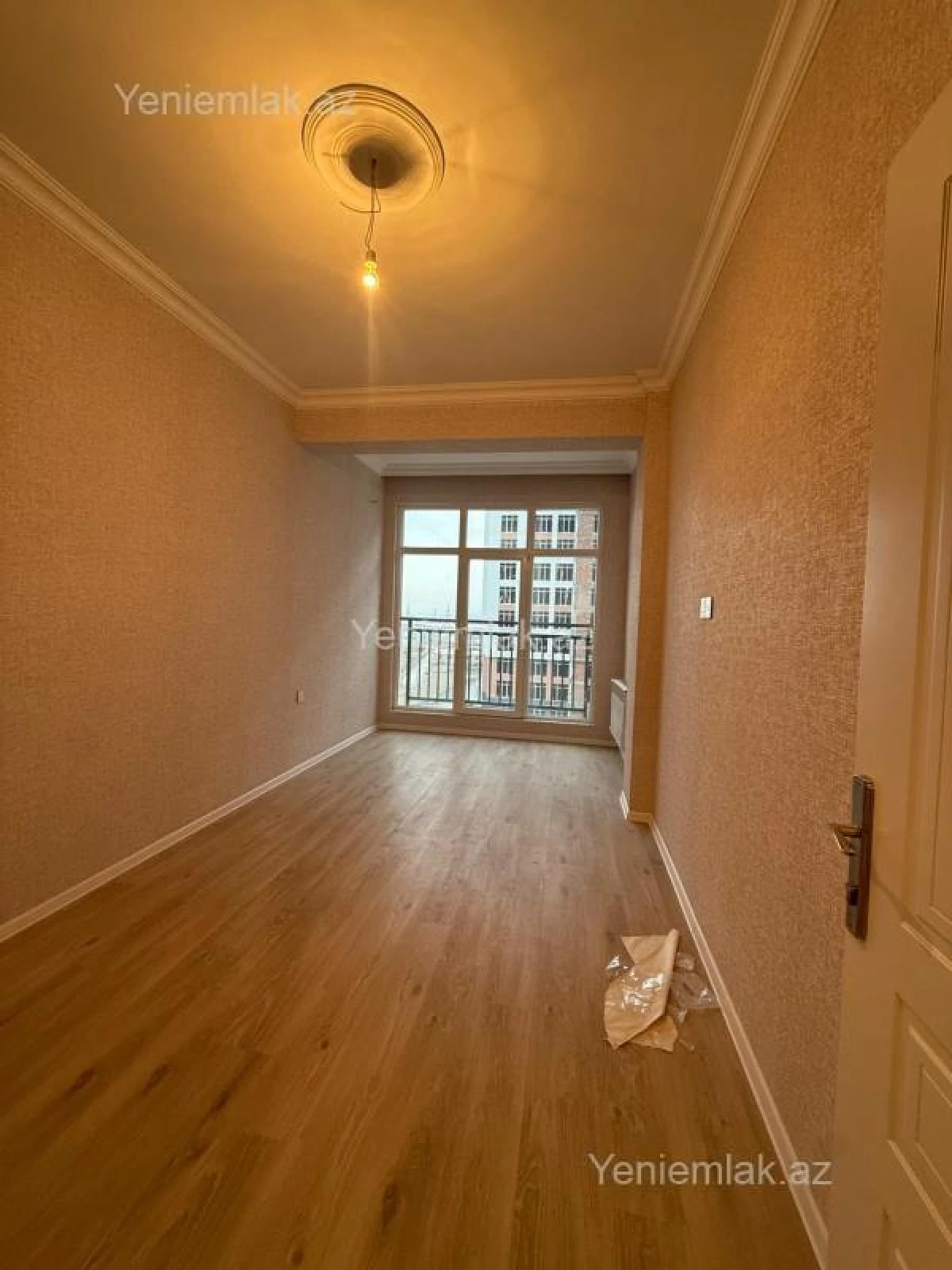 Satılır 2 otaqlı yeni tikili 90 m²