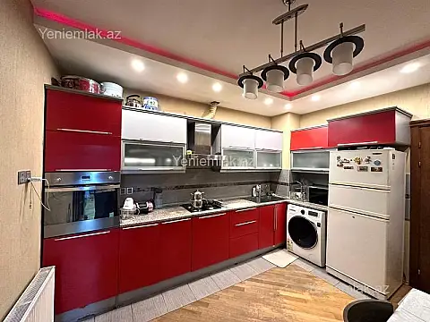 Satılır 3 otaqlı yeni tikili 110 m²