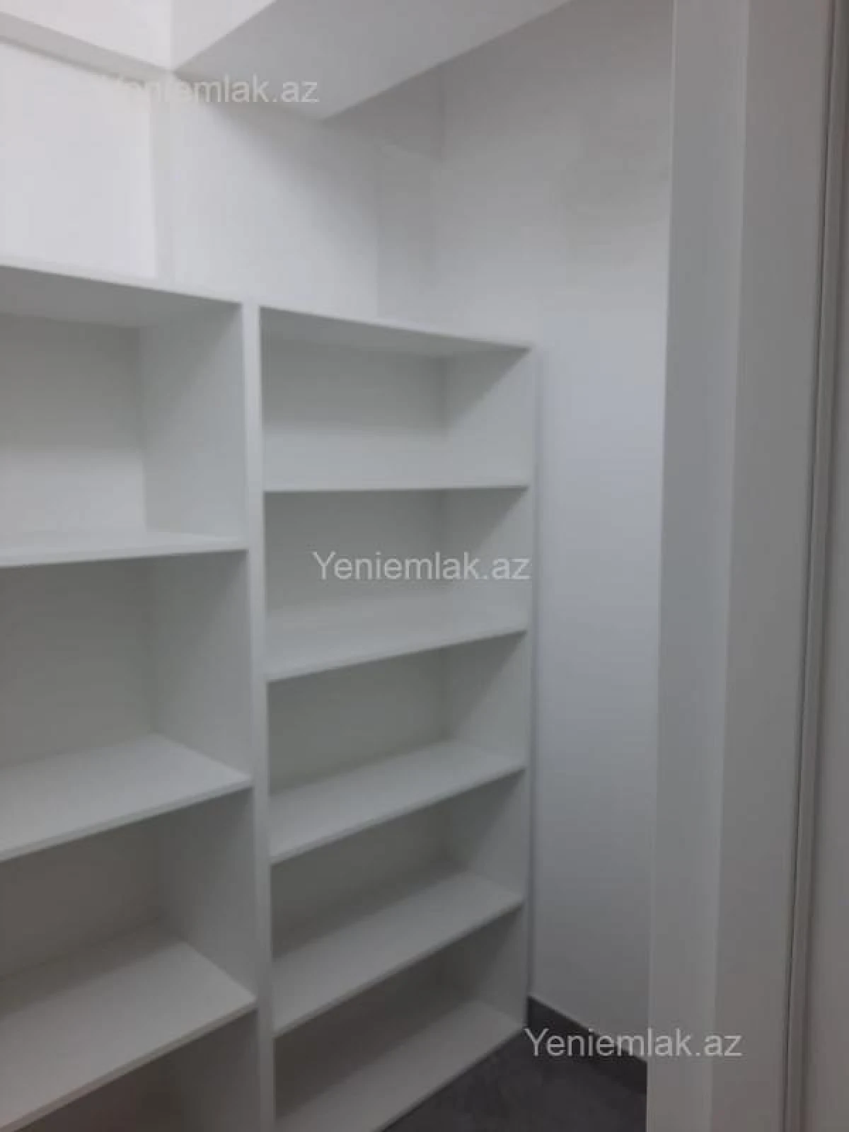 Satılır 2 otaqlı yeni tikili 100 m²
