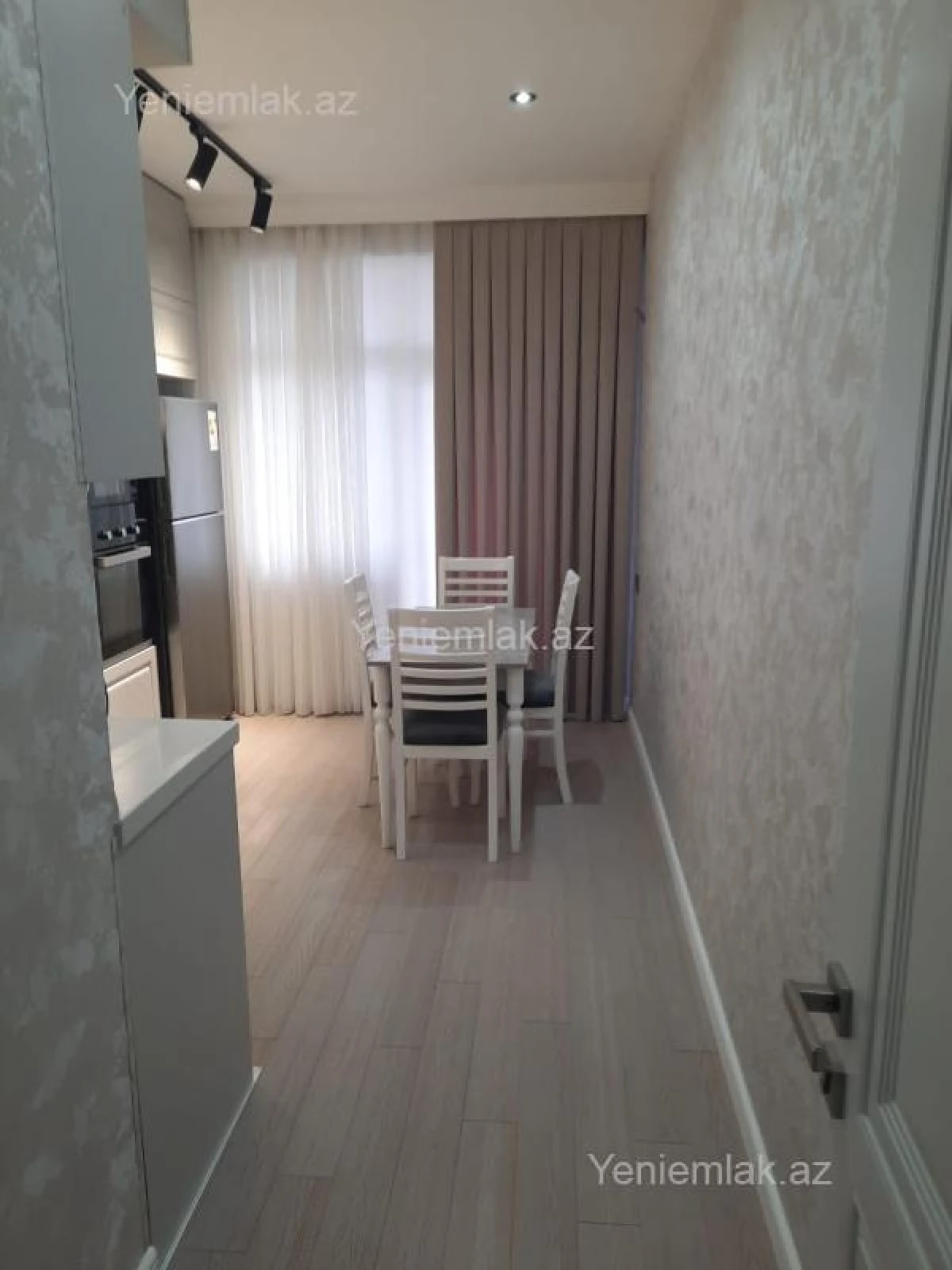 Satılır 2 otaqlı yeni tikili 100 m²