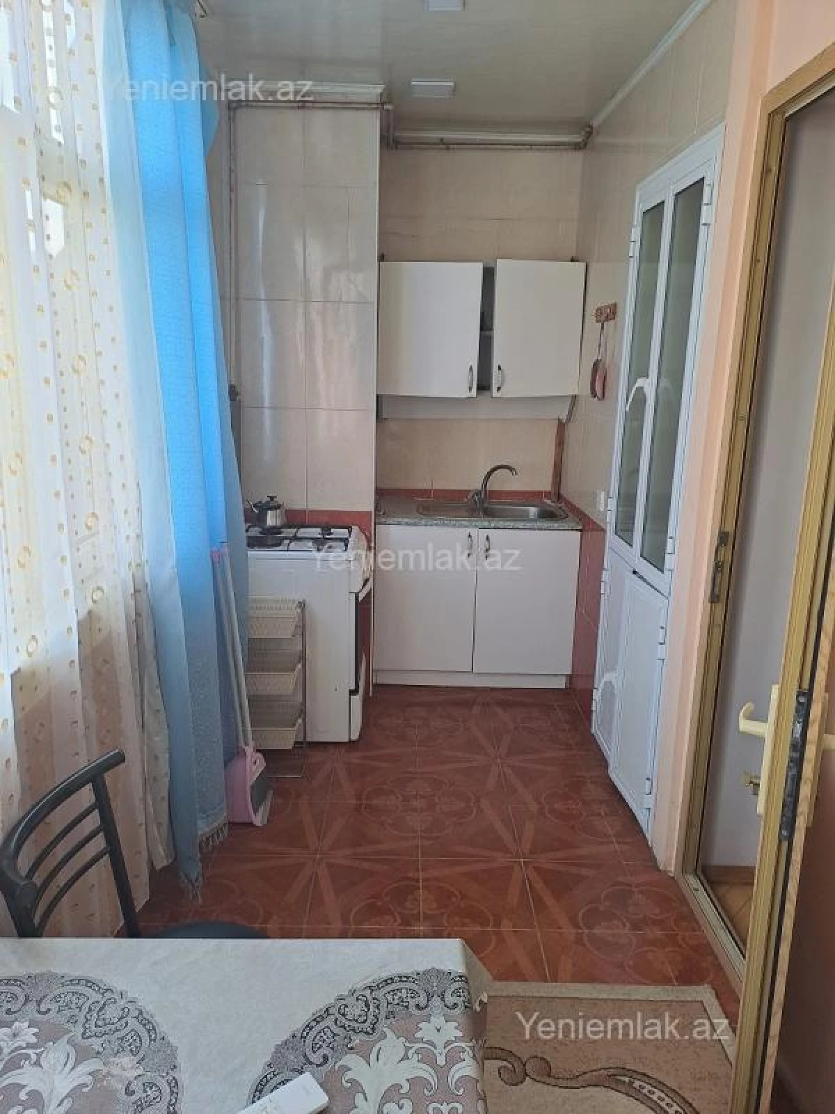 Satılır 2 otaqlı köhnə tikili 45 m²