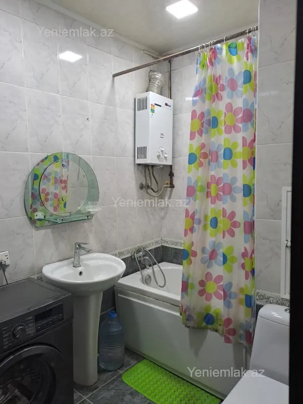 Satılır 2 otaqlı köhnə tikili 45 m²