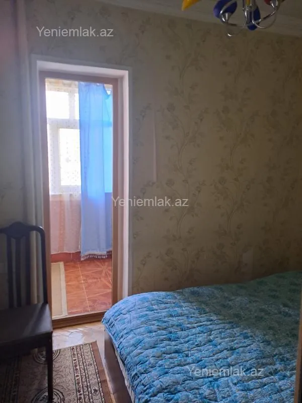 Satılır 2 otaqlı köhnə tikili 45 m²