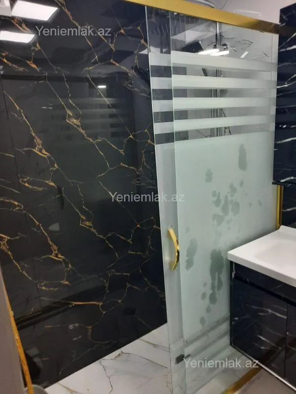 Satılır 2 otaqlı köhnə tikili 55 m²