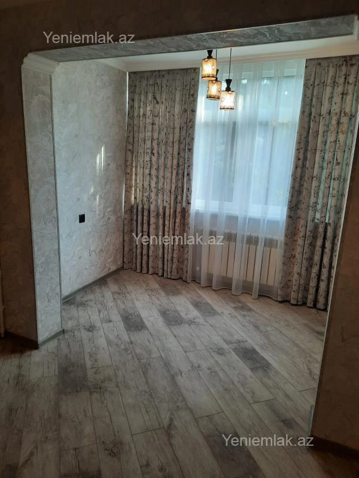 Satılır 2 otaqlı köhnə tikili 55 m²