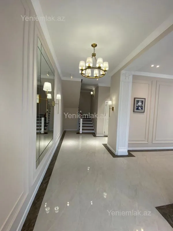 Satılır 4 otaqlı həyət evi 180 m²