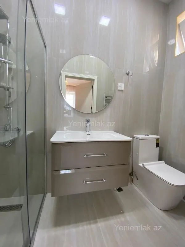 Satılır 4 otaqlı həyət evi 180 m²