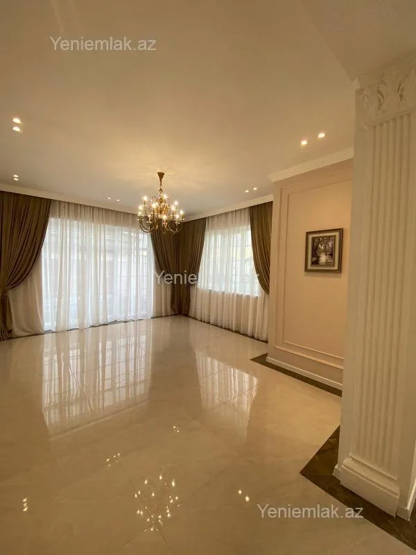 Satılır 4 otaqlı həyət evi 180 m²