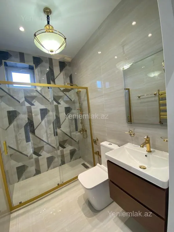 Satılır 4 otaqlı həyət evi 180 m²