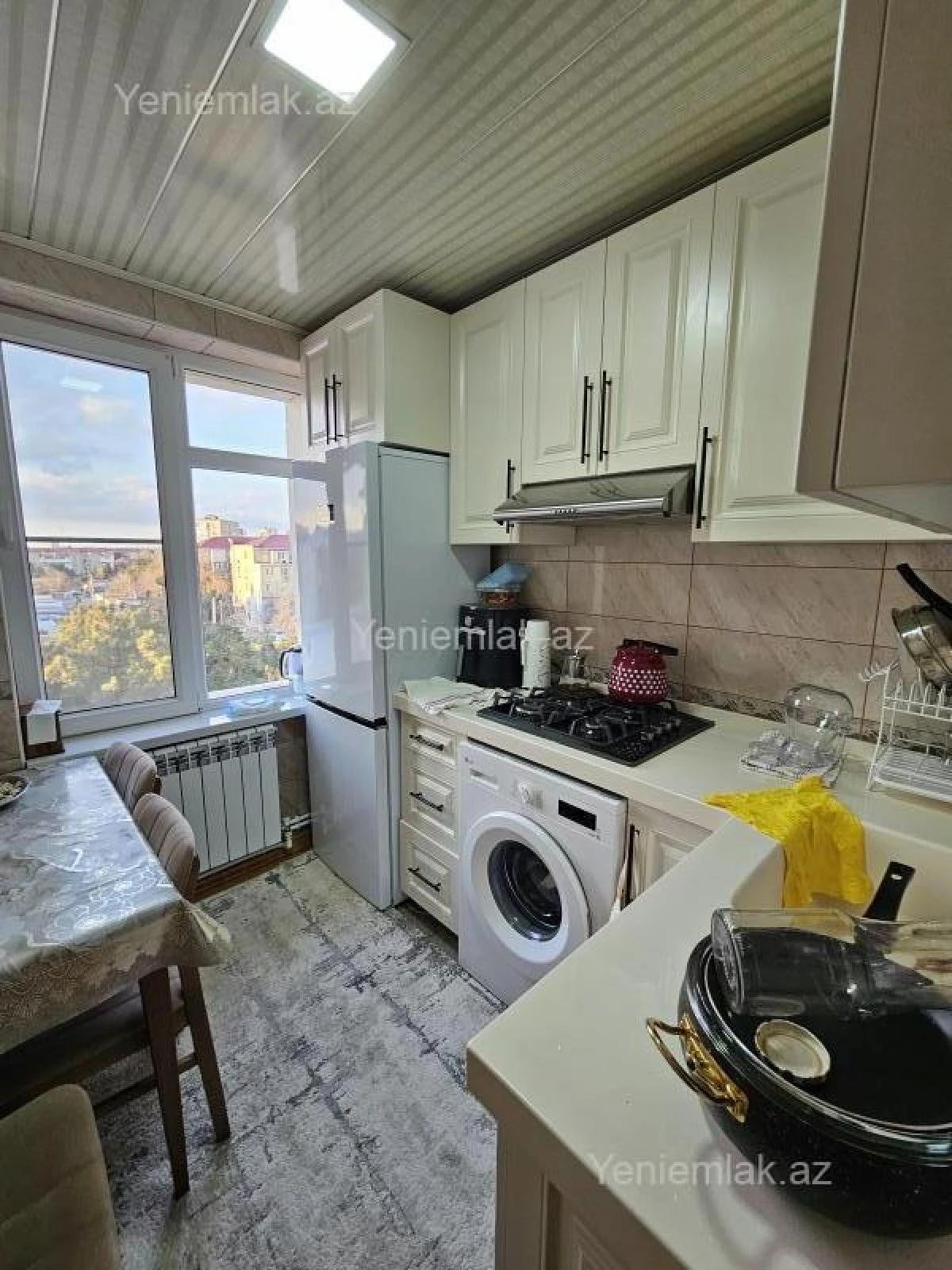 Satılır 3 otaqlı köhnə tikili 68 m²