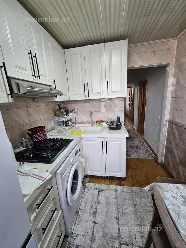 Satılır 3 otaqlı köhnə tikili 68 m²