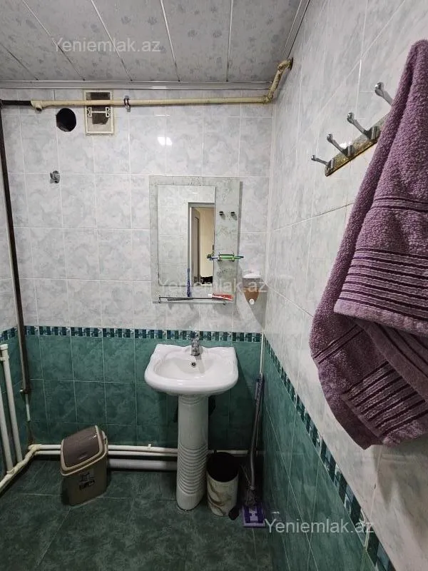 Satılır 3 otaqlı köhnə tikili 68 m²