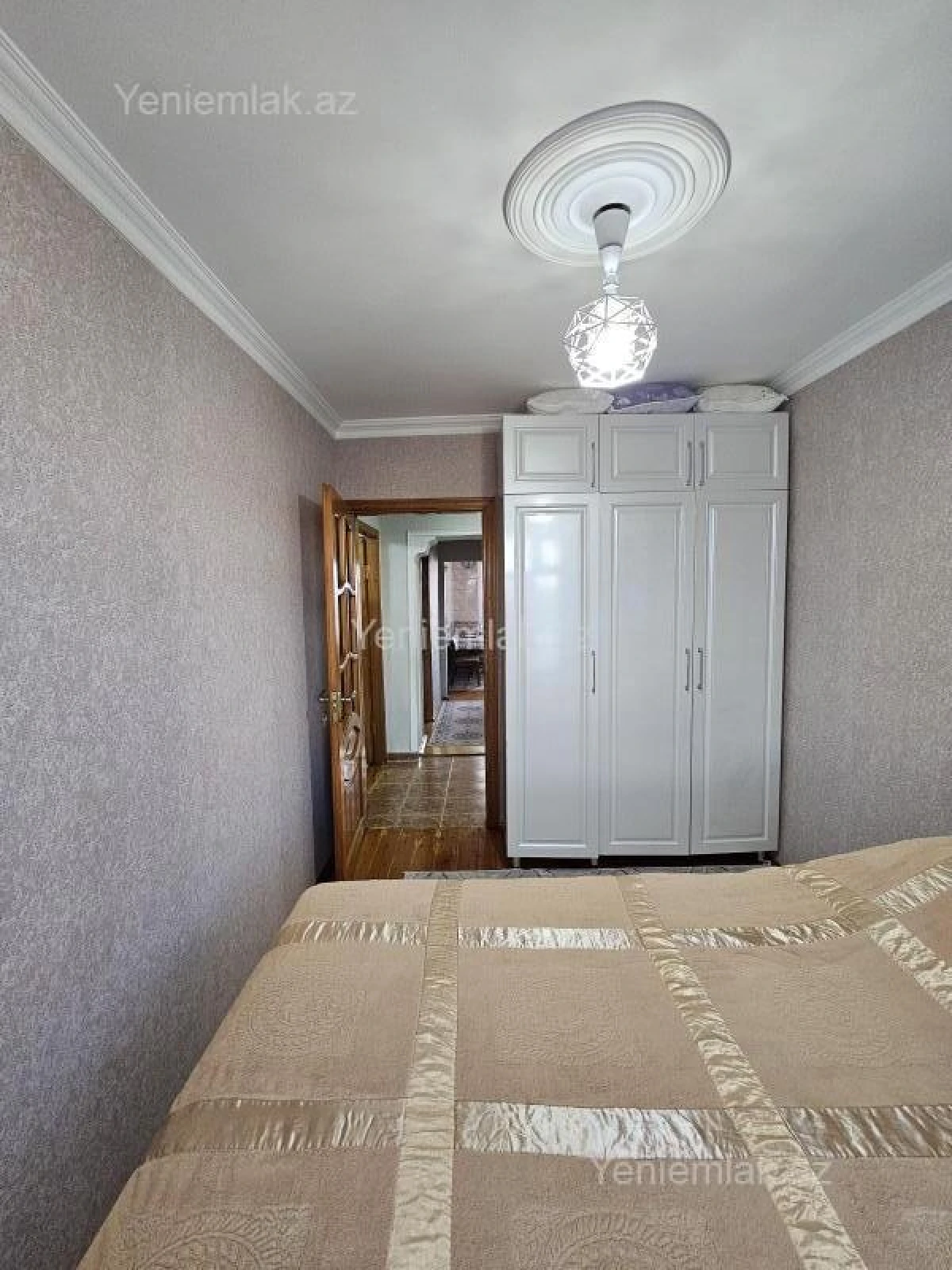 Satılır 3 otaqlı köhnə tikili 68 m²