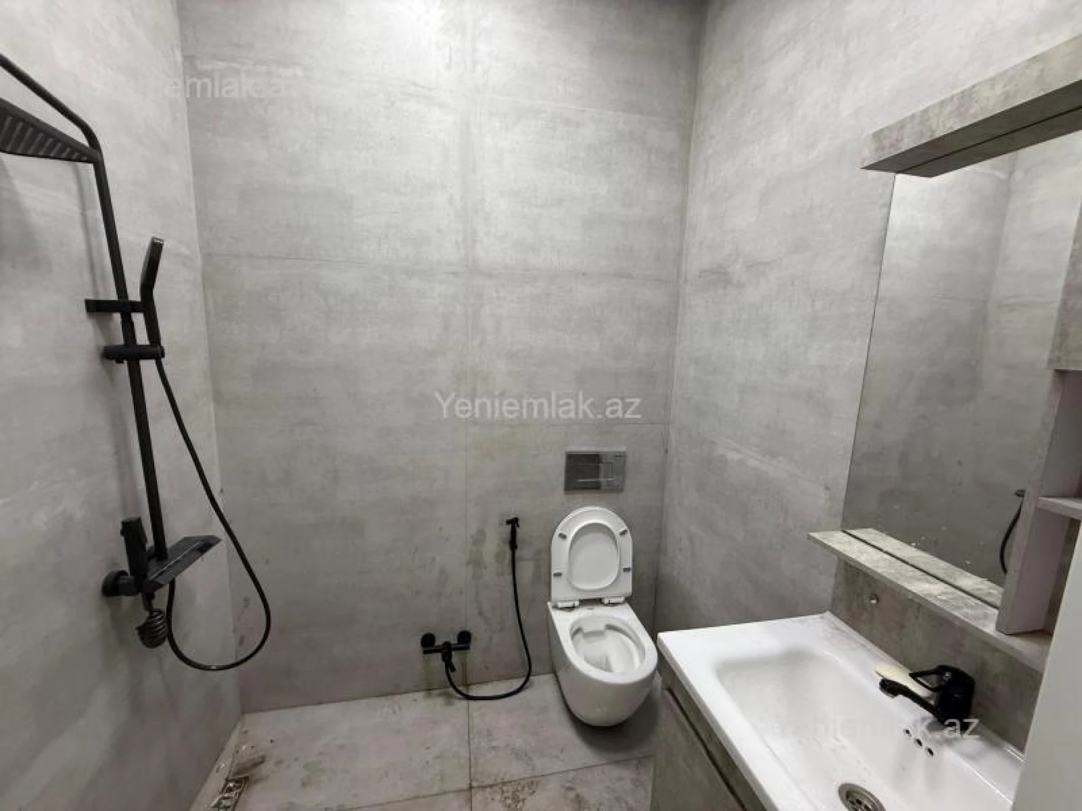 Satılır 2 otaqlı yeni tikili 42 m²