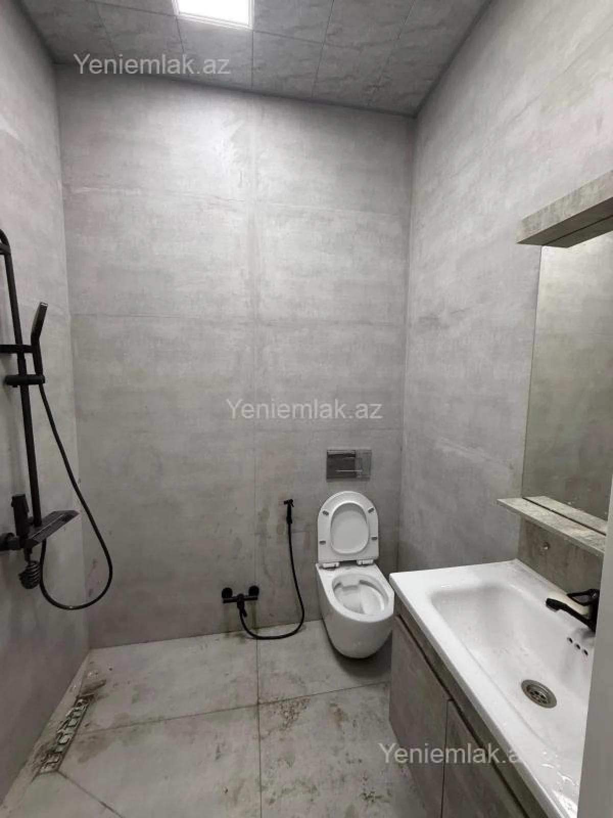 Satılır 2 otaqlı yeni tikili 42 m²