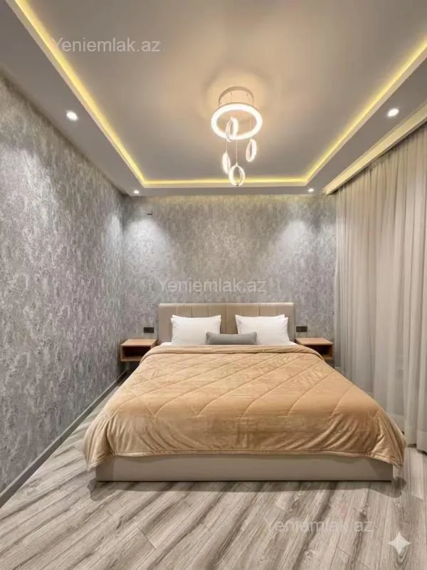 Satılır 5 otaqlı həyət evi 210 m²